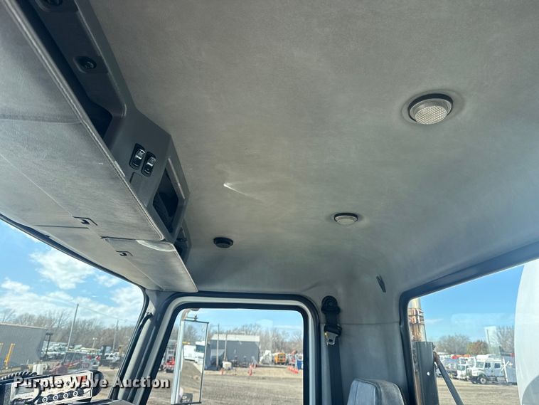 image for item EG2124 2013 Mack GU713 vacuum truck