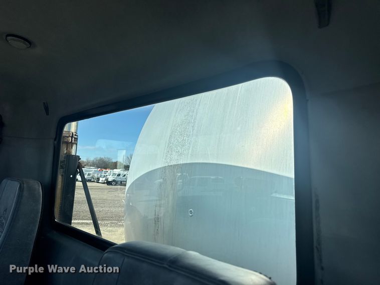 image for item EG2124 2013 Mack GU713 vacuum truck