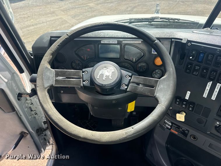 image for item EG2124 2013 Mack GU713 vacuum truck