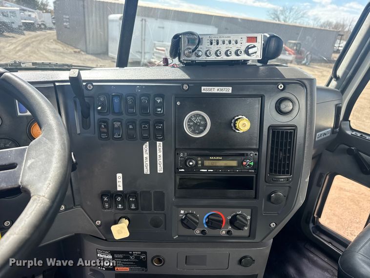 image for item EG2124 2013 Mack GU713 vacuum truck