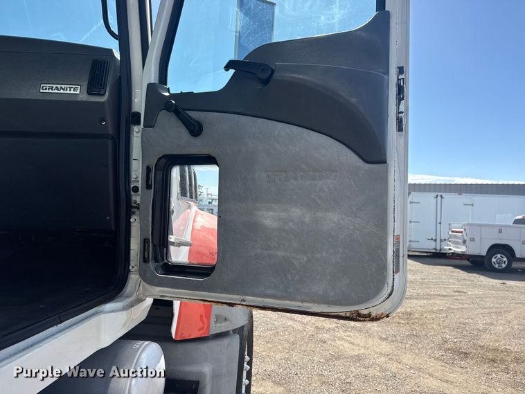 image for item EG2124 2013 Mack GU713 vacuum truck