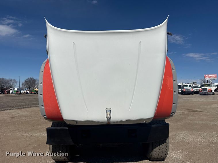 image for item EG2124 2013 Mack GU713 vacuum truck