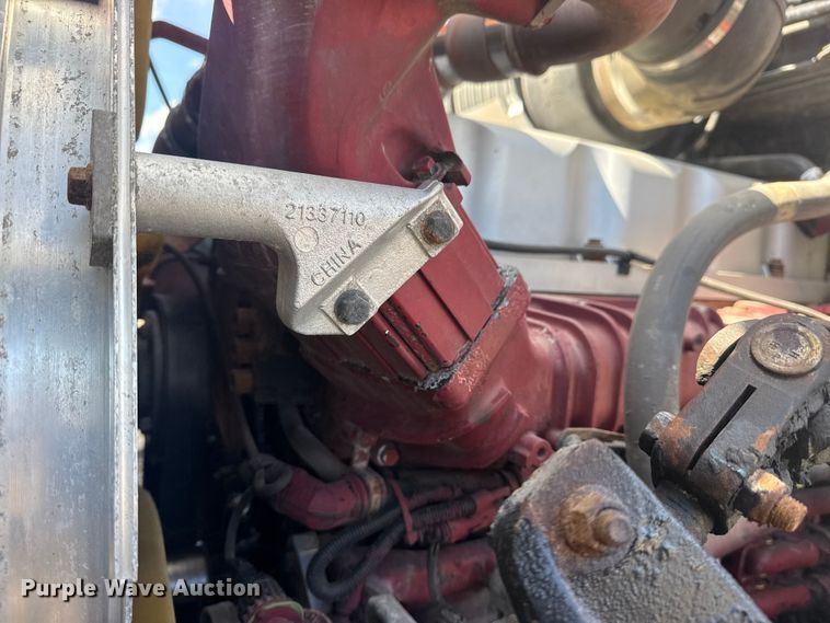 image for item EG2124 2013 Mack GU713 vacuum truck