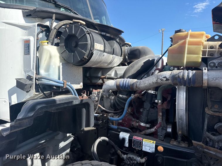 image for item EG2124 2013 Mack GU713 vacuum truck