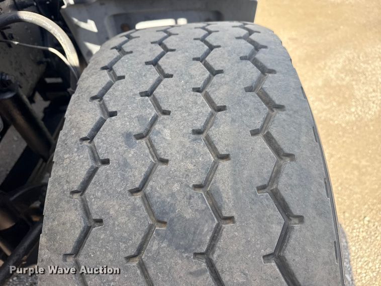 image for item EG2124 2013 Mack GU713 vacuum truck