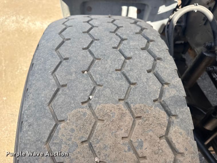 image for item EG2124 2013 Mack GU713 vacuum truck