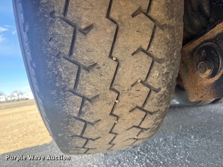 image for item EG2124 2013 Mack GU713 vacuum truck