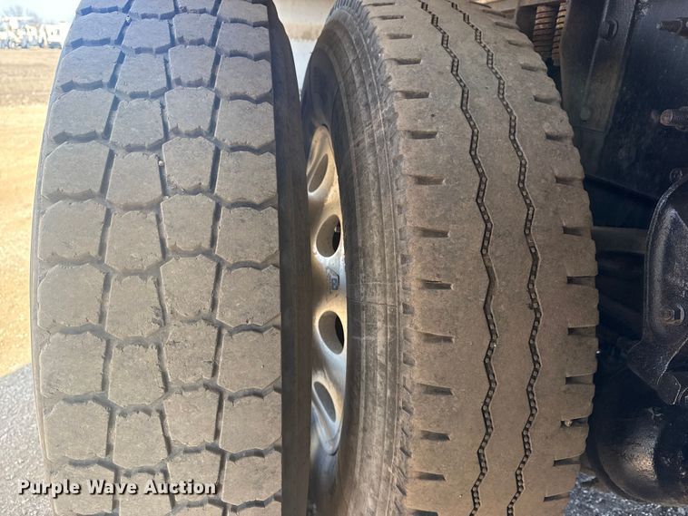 image for item EG2124 2013 Mack GU713 vacuum truck