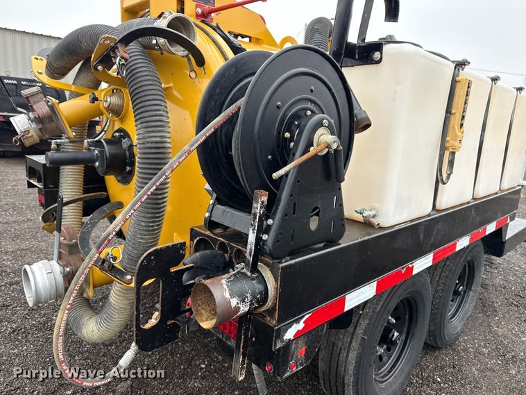 image for item EG2166 2022 Vermeer LP573 SDT vacuum excavator