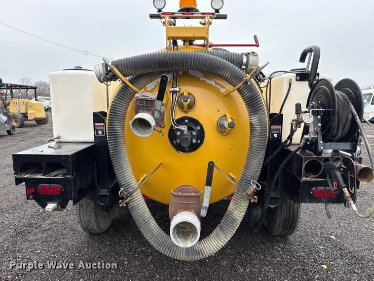 image for item EG2166 2022 Vermeer LP573 SDT vacuum excavator