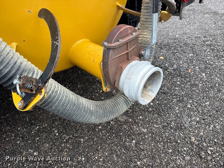 image for item EG2166 2022 Vermeer LP573 SDT vacuum excavator