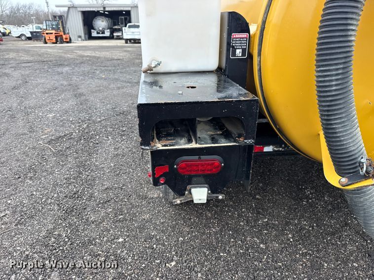 image for item EG2166 2022 Vermeer LP573 SDT vacuum excavator