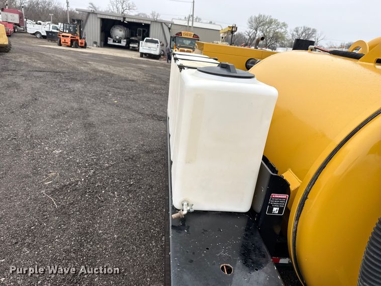 image for item EG2166 2022 Vermeer LP573 SDT vacuum excavator