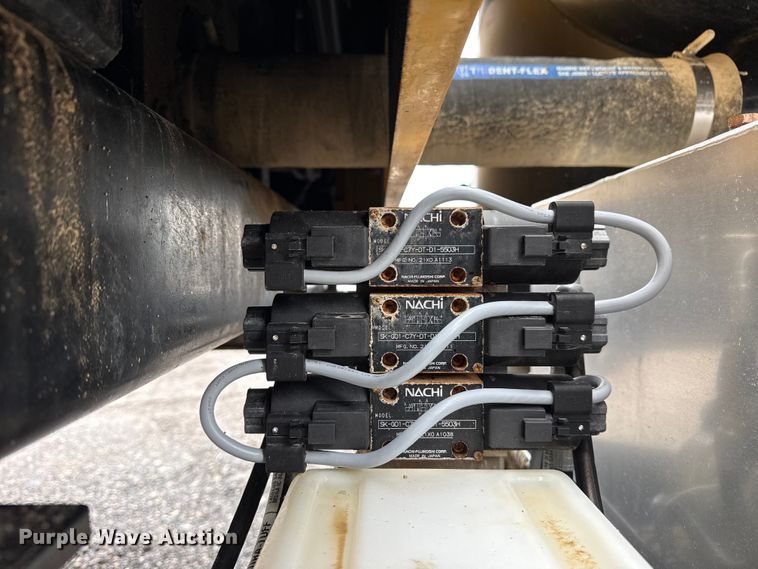 image for item EG2166 2022 Vermeer LP573 SDT vacuum excavator