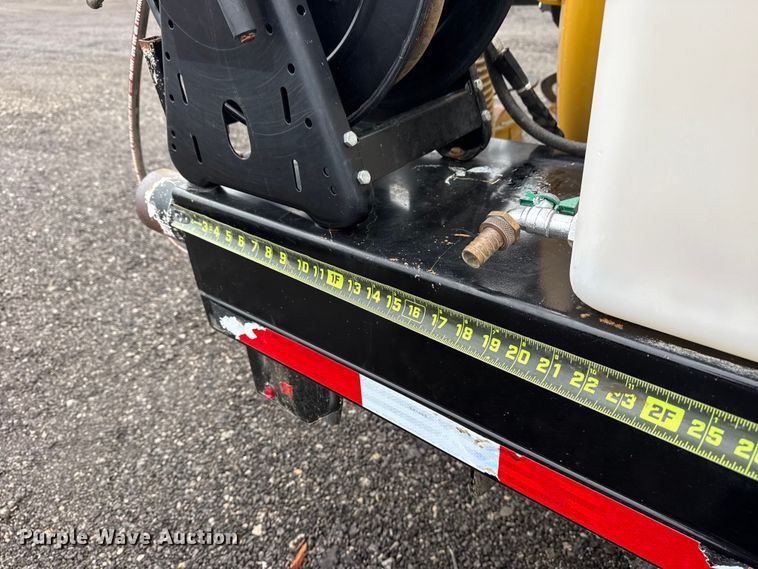 image for item EG2166 2022 Vermeer LP573 SDT vacuum excavator