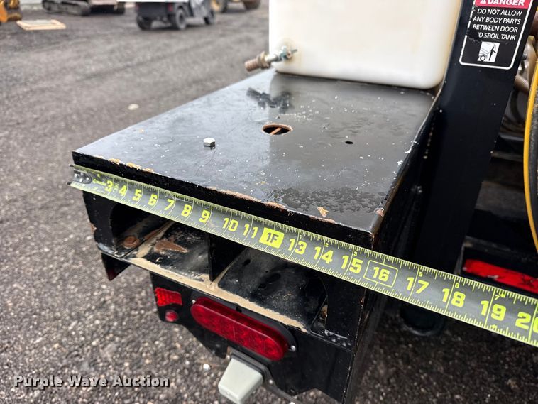 image for item EG2166 2022 Vermeer LP573 SDT vacuum excavator