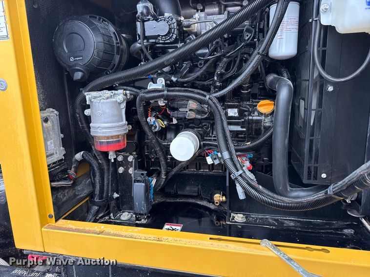 image for item EG2166 2022 Vermeer LP573 SDT vacuum excavator