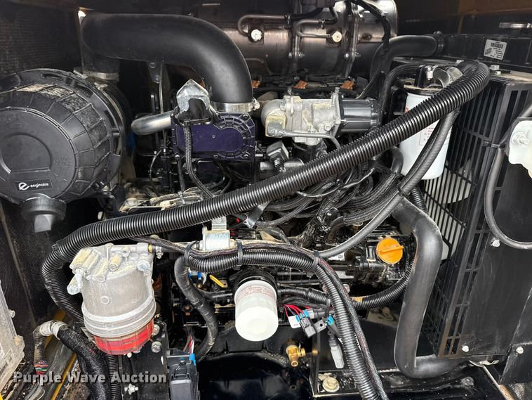 image for item EG2166 2022 Vermeer LP573 SDT vacuum excavator