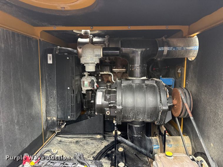 image for item EG2166 2022 Vermeer LP573 SDT vacuum excavator