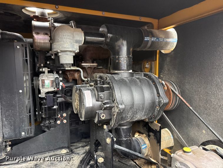 image for item EG2166 2022 Vermeer LP573 SDT vacuum excavator