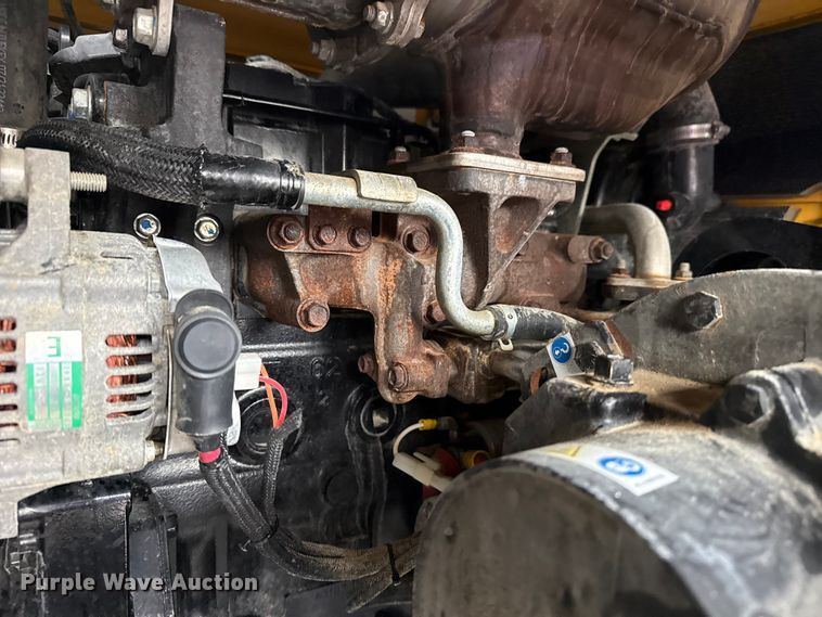 image for item EG2166 2022 Vermeer LP573 SDT vacuum excavator