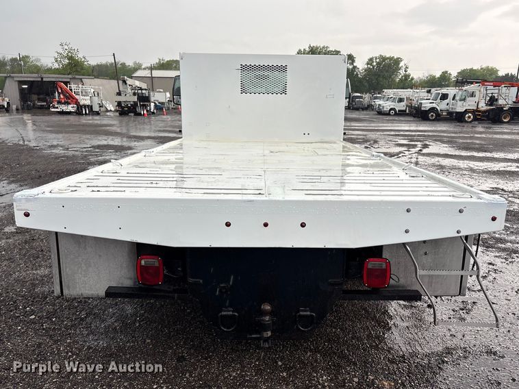 image for item EG5698 2016 Ford F650 Super Duty flatbed truck