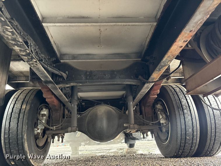 image for item EG5698 2016 Ford F650 Super Duty flatbed truck