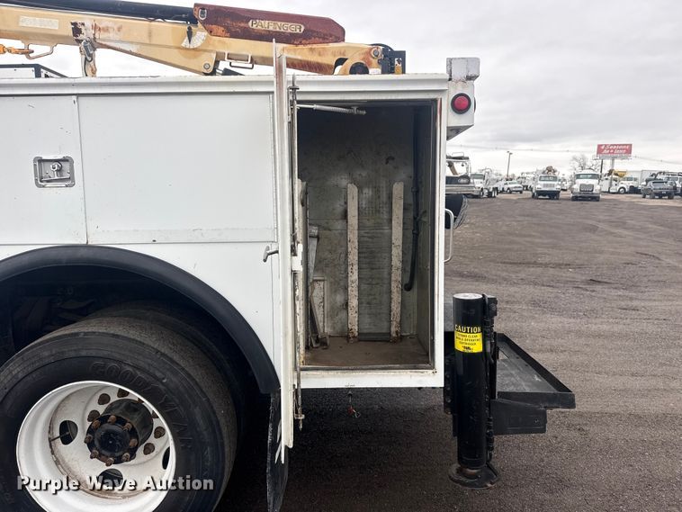 image for item EG8840 2007 Sterling  Acterra utility / service truck