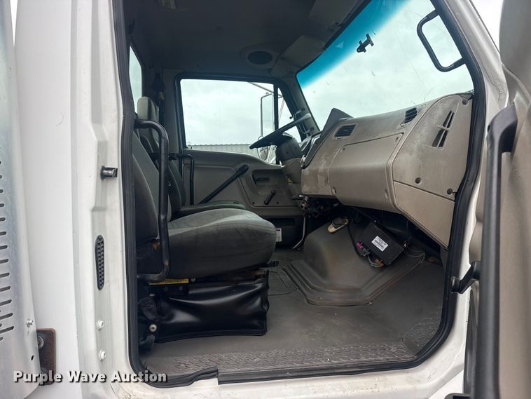 image for item EG8840 2007 Sterling  Acterra utility / service truck