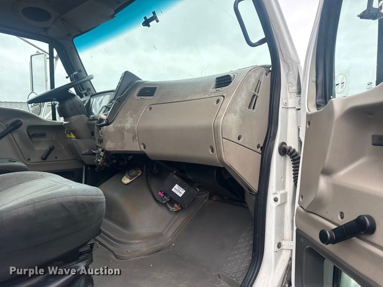 image for item EG8840 2007 Sterling  Acterra utility / service truck