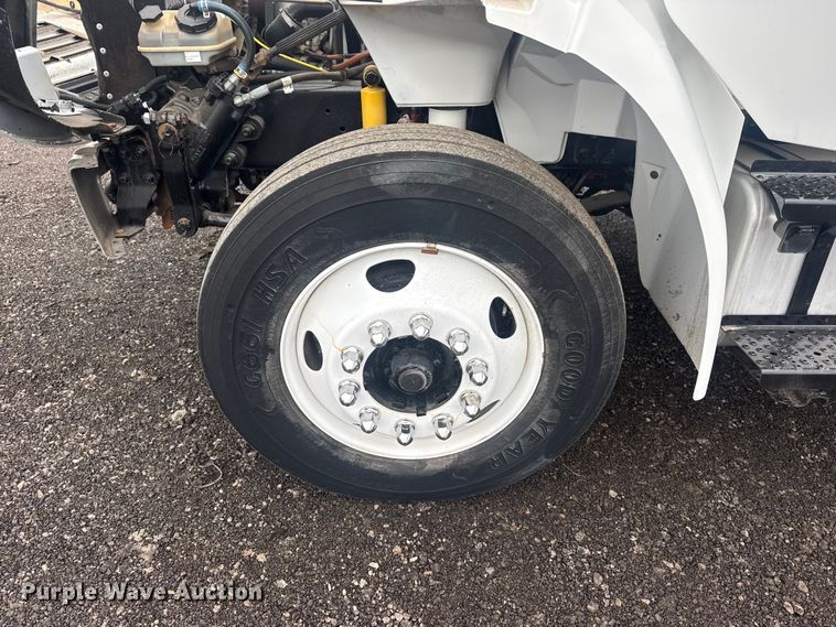 image for item EG8840 2007 Sterling  Acterra utility / service truck