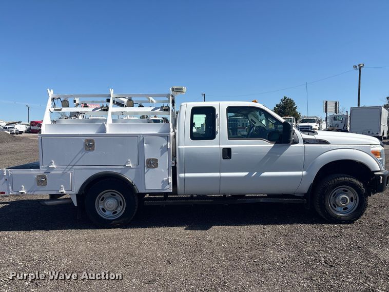 image for item EG8859 2015 Ford F250 Super Duty Ext. Cab utility bed pickup truck