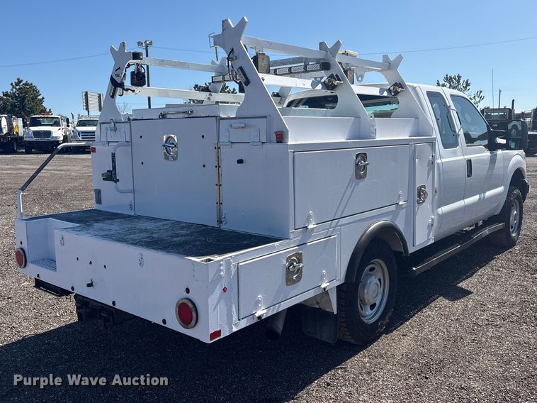 image for item EG8859 2015 Ford F250 Super Duty Ext. Cab utility bed pickup truck