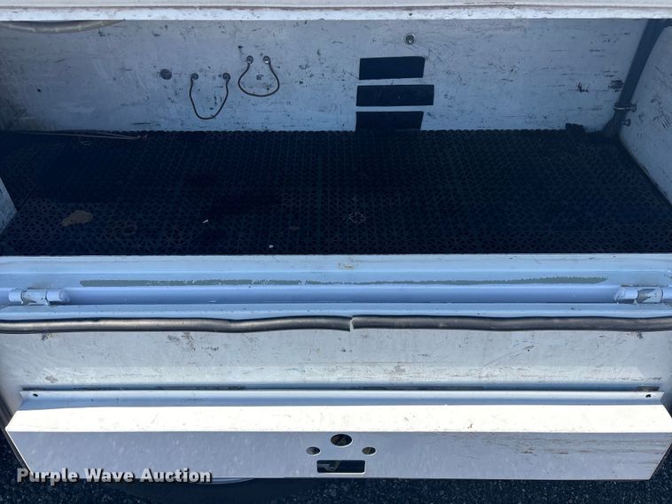 image for item EG8859 2015 Ford F250 Super Duty Ext. Cab utility bed pickup truck