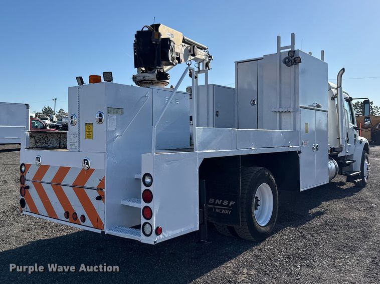 image for item EG8898 2007 Freightliner Business Class M2 crane truck