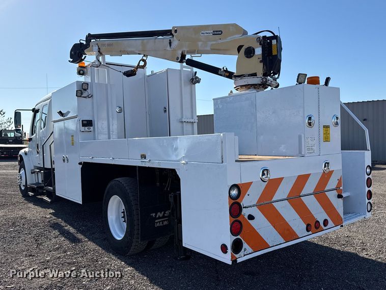 image for item EG8898 2007 Freightliner Business Class M2 crane truck