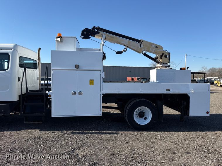 image for item EG8898 2007 Freightliner Business Class M2 crane truck