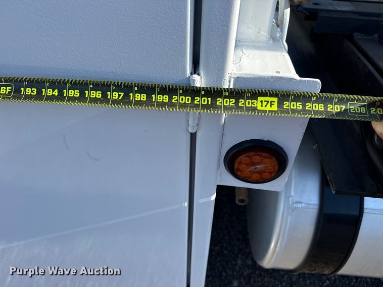 image for item EG8898 2007 Freightliner Business Class M2 crane truck