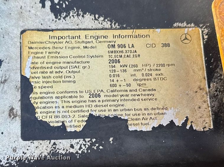 image for item EG8898 2007 Freightliner Business Class M2 crane truck