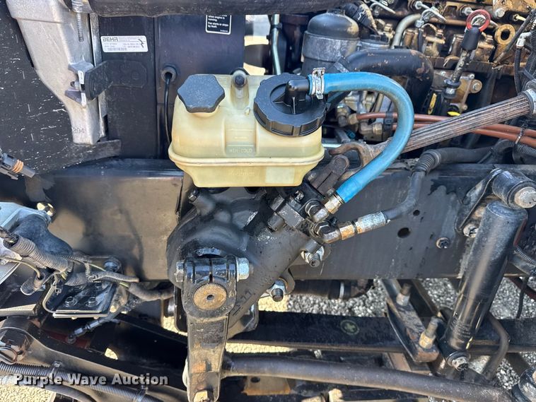 image for item EG8898 2007 Freightliner Business Class M2 crane truck