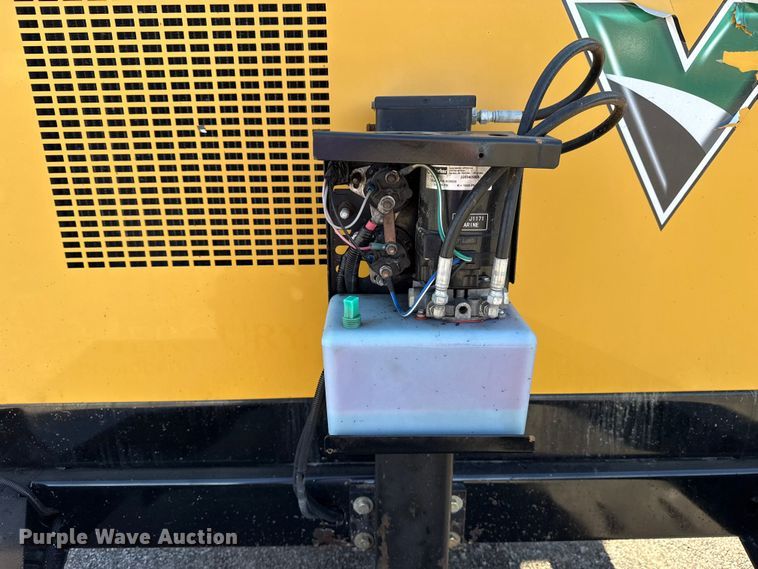 image for item EG8900 2022 Vermeer LP873SDT 