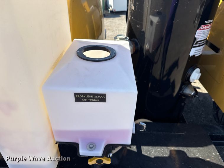 image for item EG8900 2022 Vermeer LP873SDT 