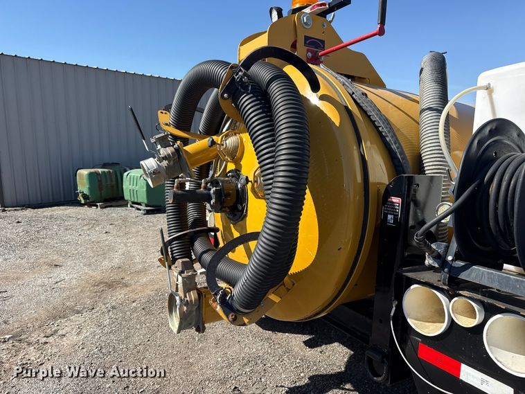 image for item EG8900 2022 Vermeer LP873SDT 