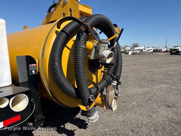 image for item EG8900 2022 Vermeer LP873SDT 