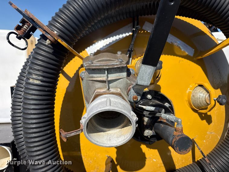 image for item EG8900 2022 Vermeer LP873SDT 