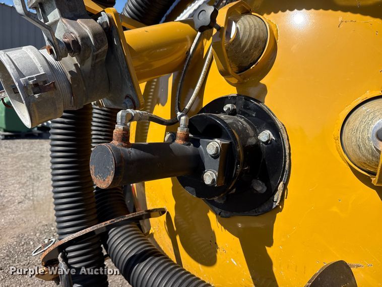 image for item EG8900 2022 Vermeer LP873SDT 