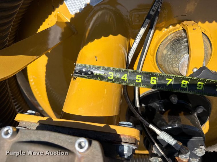 image for item EG8900 2022 Vermeer LP873SDT 