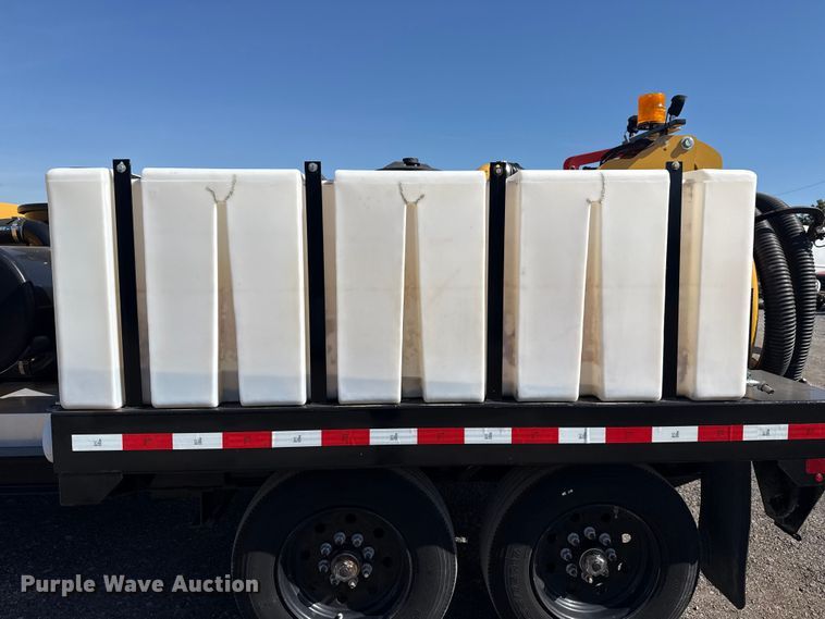 image for item EG8900 2022 Vermeer LP873SDT 