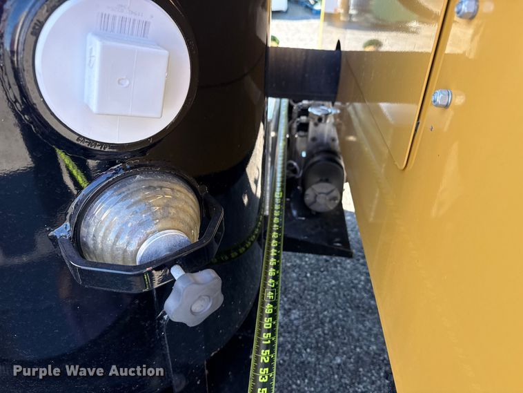 image for item EG8900 2022 Vermeer LP873SDT 