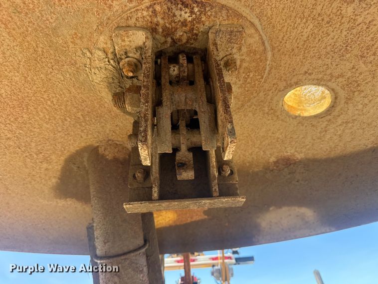 image for item EG8900 2022 Vermeer LP873SDT 